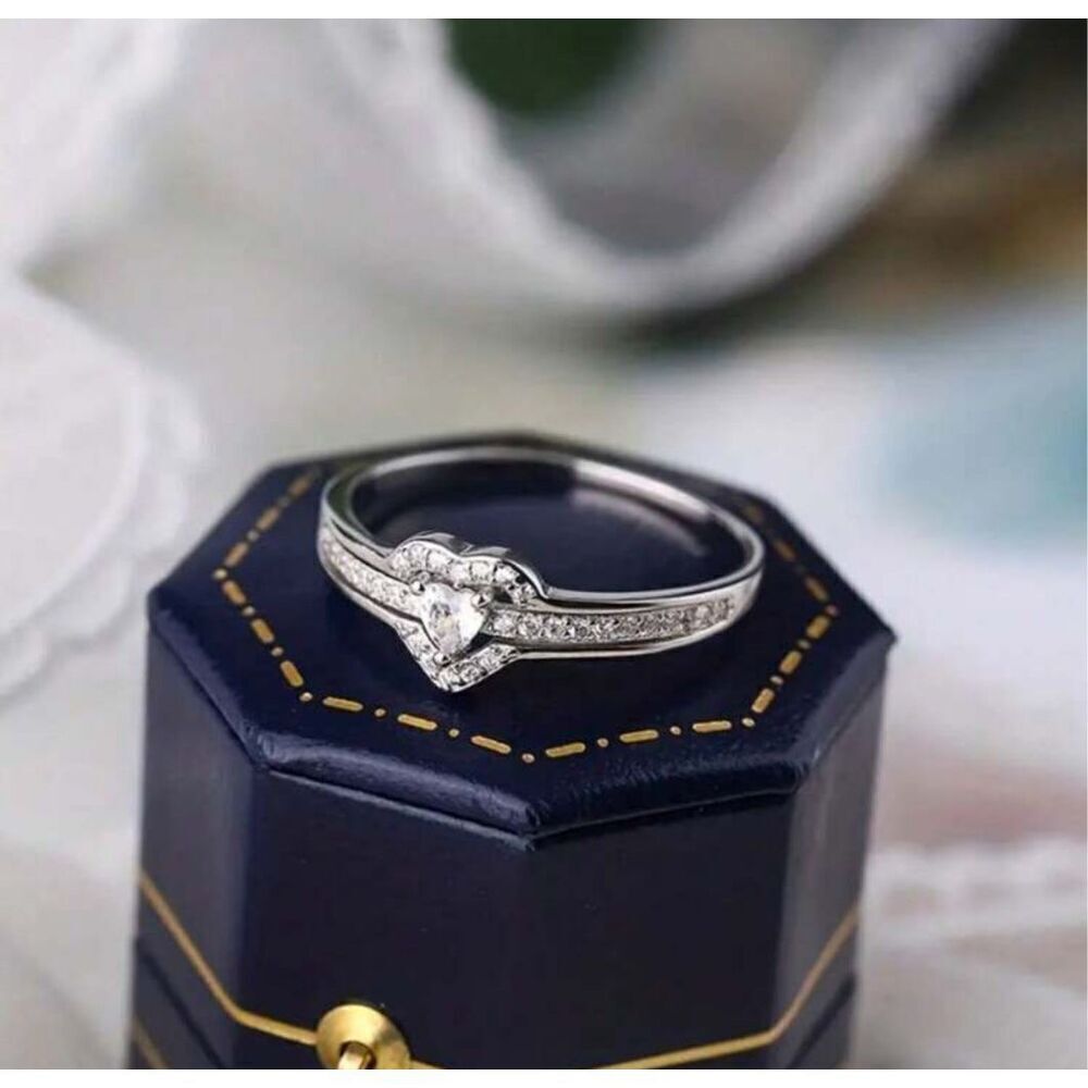 Heart Ring - Picture 5 of 7